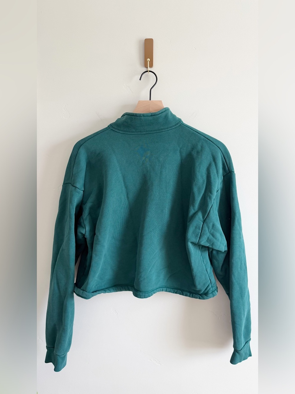 Set Active 1/4 Zip Cropped Sweatshirt - Picture 8 of 8